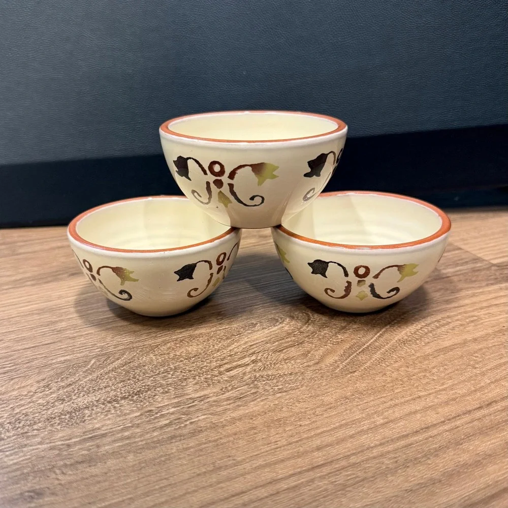 Artimino Vicenza Handpainted Terracotta Bowls Set of 3 Made in Portugal Cream